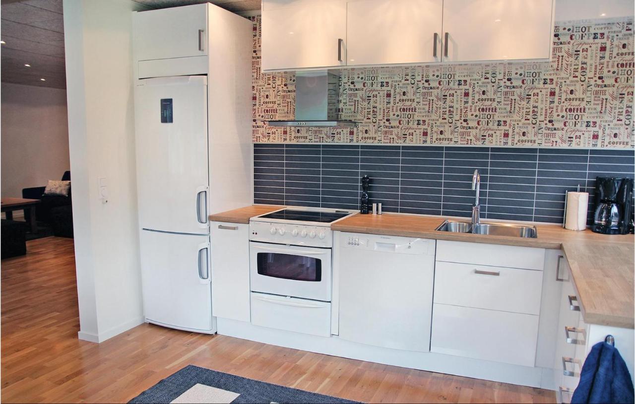 2 Bedroom Cozy Apartment In Habo Mullsjö Exteriér fotografie